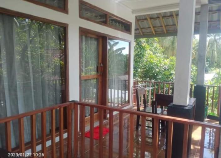 Kri Homestay Kuta  Luaran gambar