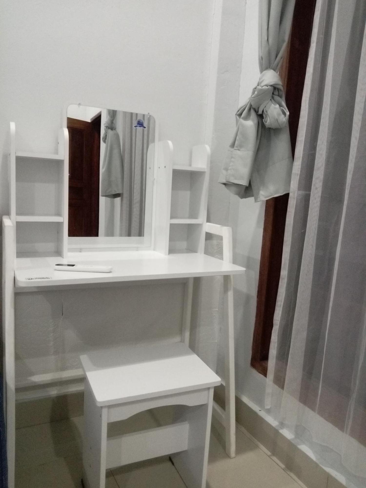 Kri Homestay Kuta  Luaran gambar
