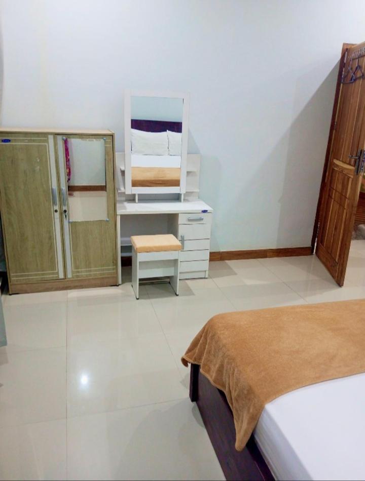 Kri Homestay Kuta  Luaran gambar