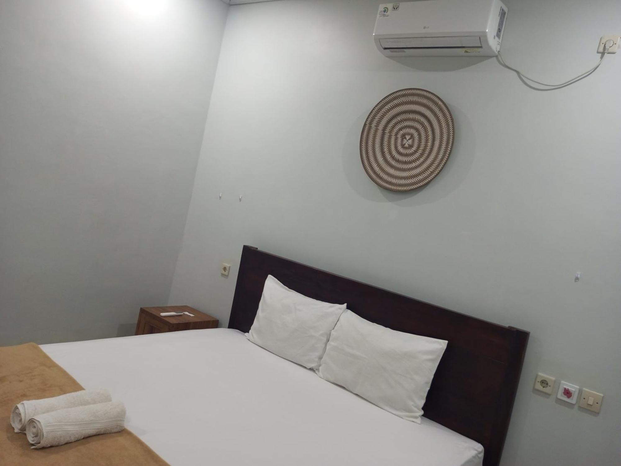 Kri Homestay Kuta  Luaran gambar